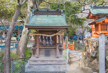 八龍神社