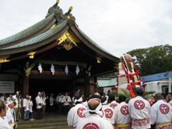 大鏡餅奉納奉告祭    令和５年１２月２８日（木） 午前１０時